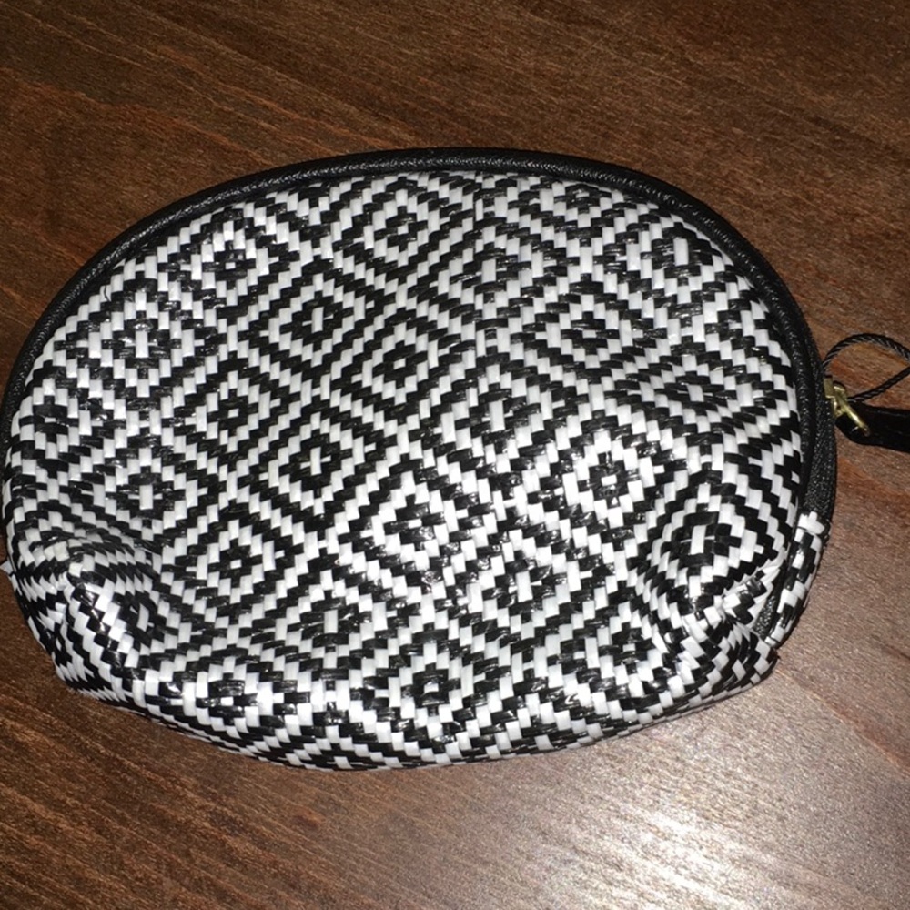 Atmosphere Black/White Woven Small Cosmetic Bag NWOT